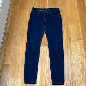 EUC Lucky Brand Brooke Legging Jean Size 26